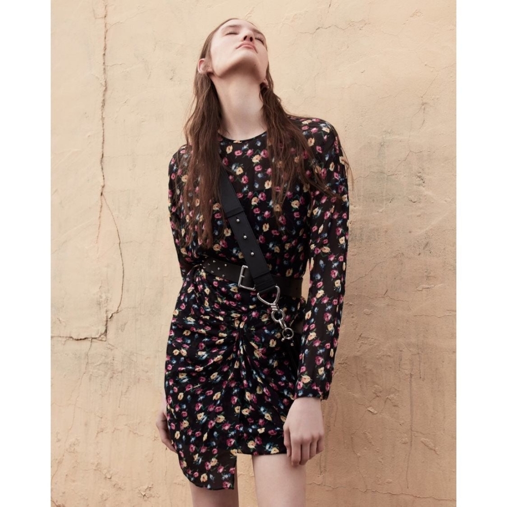 Flowerd mini dress with long sleeve